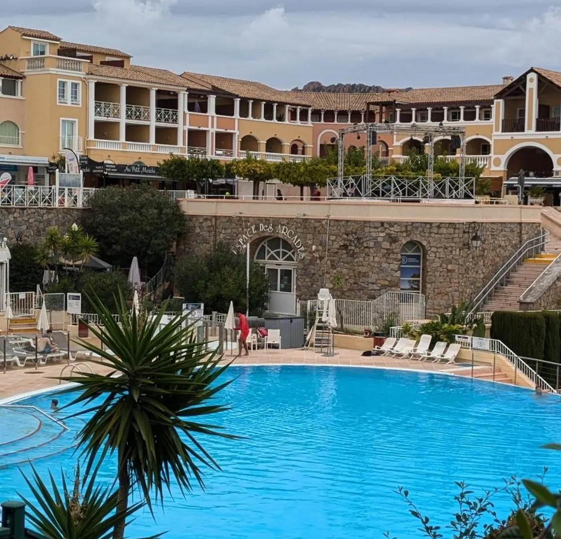 Saint-Raphaël Appartement Rez De Jardin 4 A 5 Personnes Cap Esterel