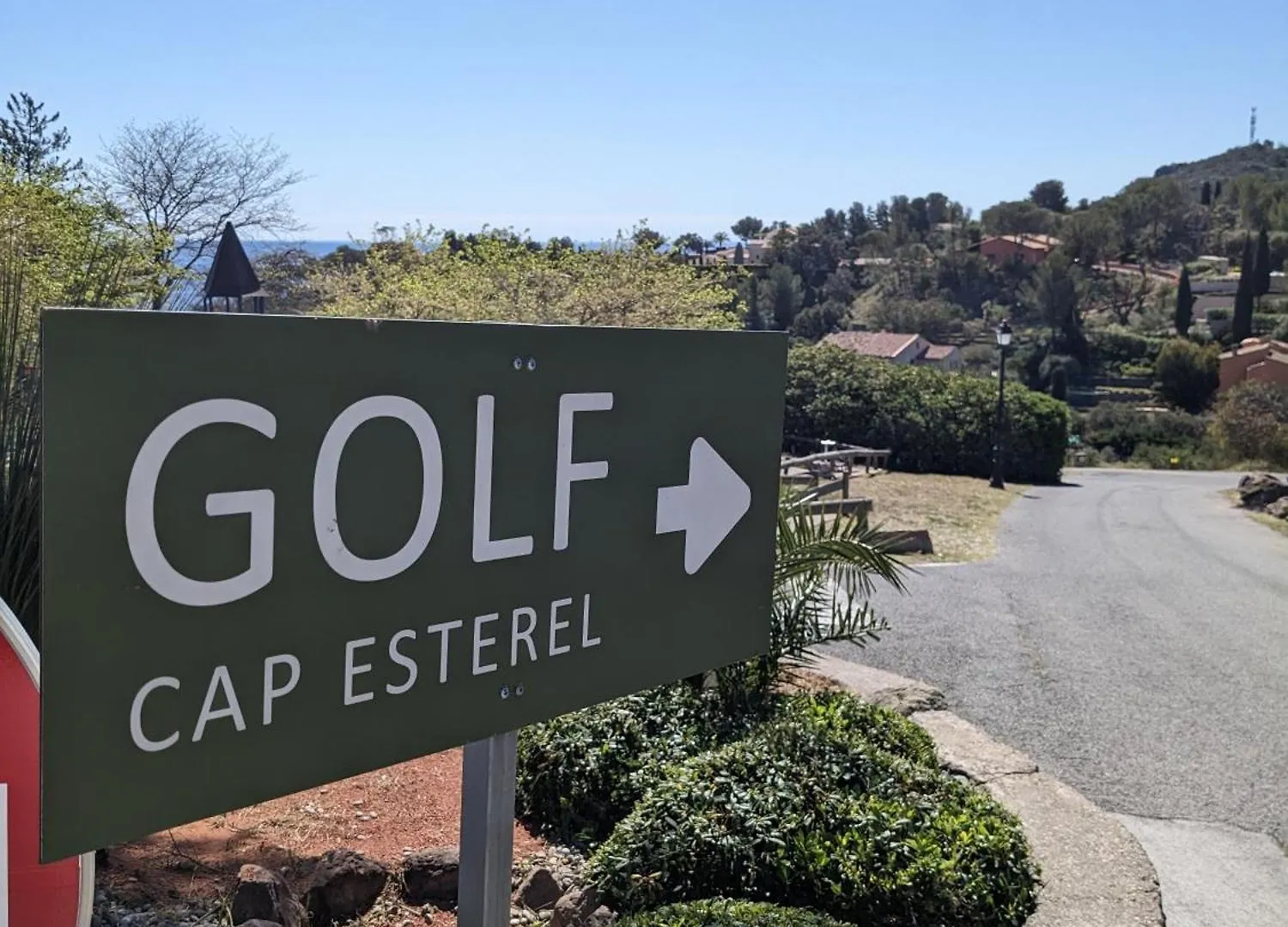 Apartment Appartement Rez De Jardin 4 A 5 Personnes Cap Esterel Saint-Raphael  France
