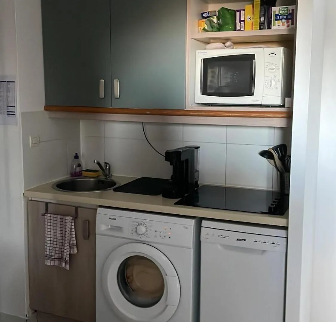Appartement Rez De Jardin 4 A 5 Personnes Cap Esterel Saint-Raphael  Apartment Saint-Raphael (Var)